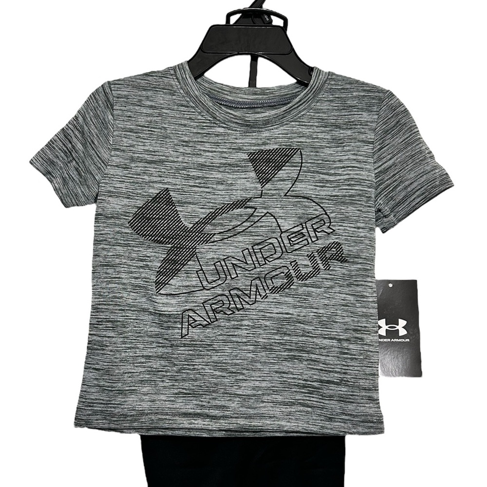 Under Armour Steel Athletic Performance Matching Set Short Sleeve Tee w/ Shorts